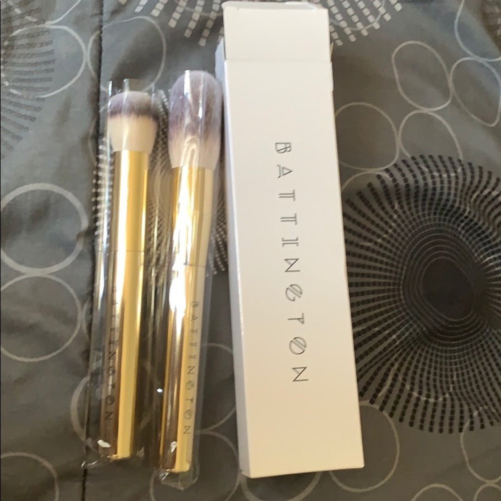 Brush set - Picture 1 of 1